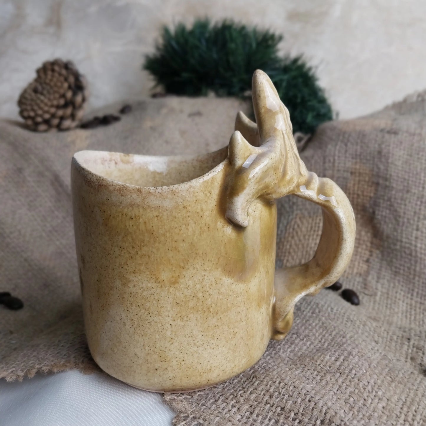 Krem Kartal Pençesi Nescafe Kahve Bardağı - Gülsüm Sanat Evi