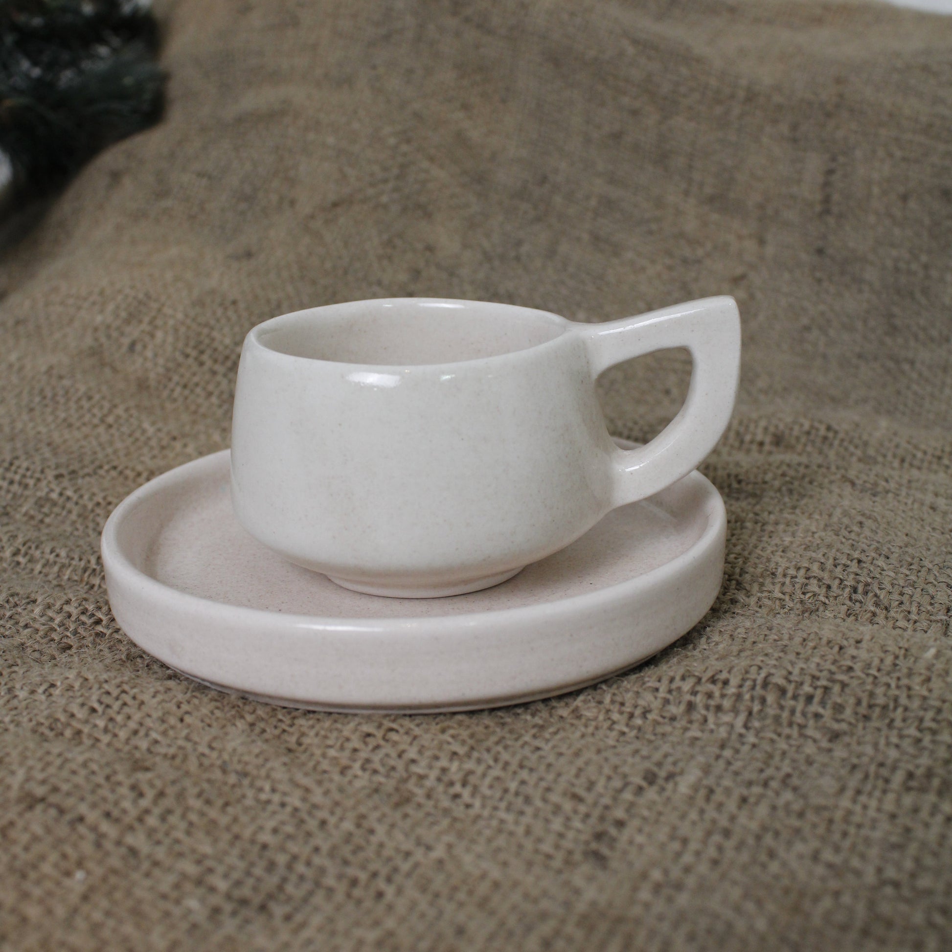 Bej Minimalist Semi - Gloss Kahve Fincanı - Gülsüm Sanat Evi