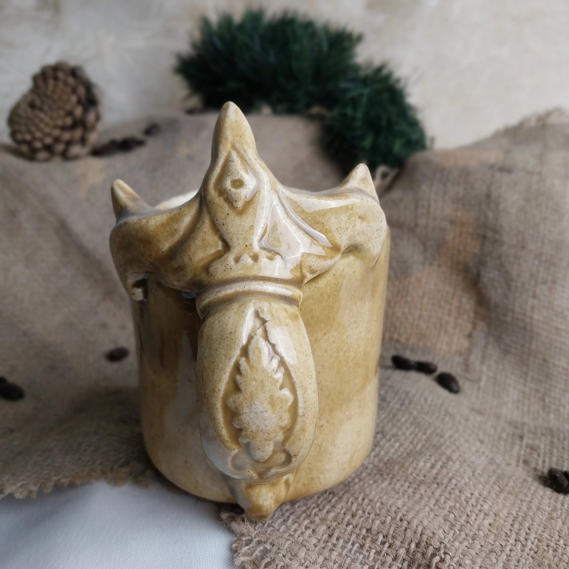 Krem Kartal Pençesi Nescafe Kahve Bardağı - Gülsüm Sanat Evi